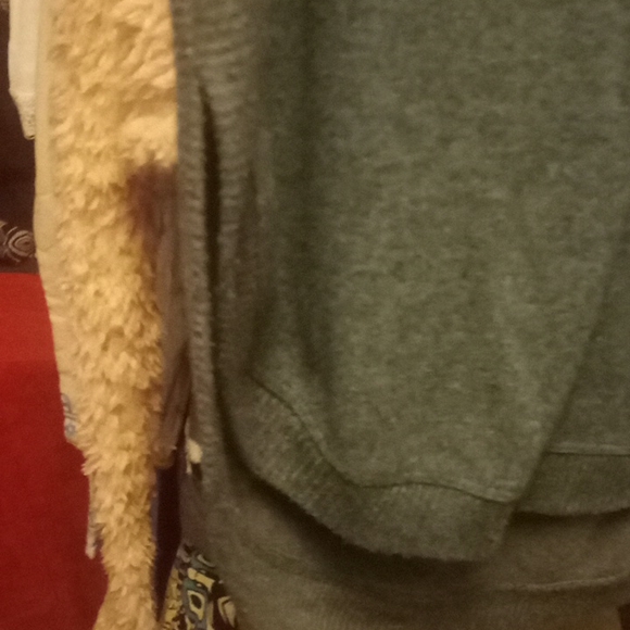 Soft Sweater L - Picture 3 of 4